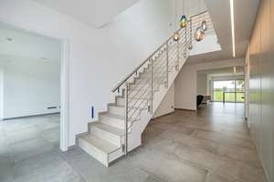Design trifft Weitblick – Avantgarde-Villa am Feldrand von Krefeld-Verberg! – Die vollständige Adresse der Immobilie erhältst du vom Anbieter., 47802 Traar, Krefeld – Vorschaubild 4