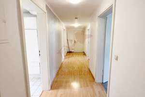 IMMOBILIEN SCHNEIDER - schöne 3,5 Zimmer Wohnung mit Süd-Balkon, eigenem Garten und neuwertigem Bad – Die vollständige Adresse der Immobilie erhältst du vom Anbieter., 81827 Waldtrudering, München – Vorschaubild 9
