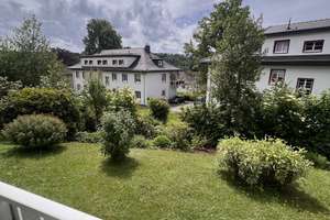 3 Zi- ETW, 93 qm Wfl., sehr ruhige Lage, großer Südbalkon, eigener Stellplatz und hochw. Einbauküche – Carl-Berg-Weg 7, 58509 Lüdenscheid – Vorschaubild 3
