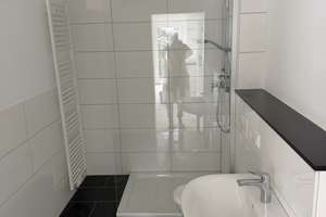 Moderne 2-Zimmer-Komfortwohnung im Kölner Süden (Hochkirchen) – Die vollständige Adresse der Immobilie erhältst du vom Anbieter., 50997 Rondorf, Köln – Vorschaubild 8