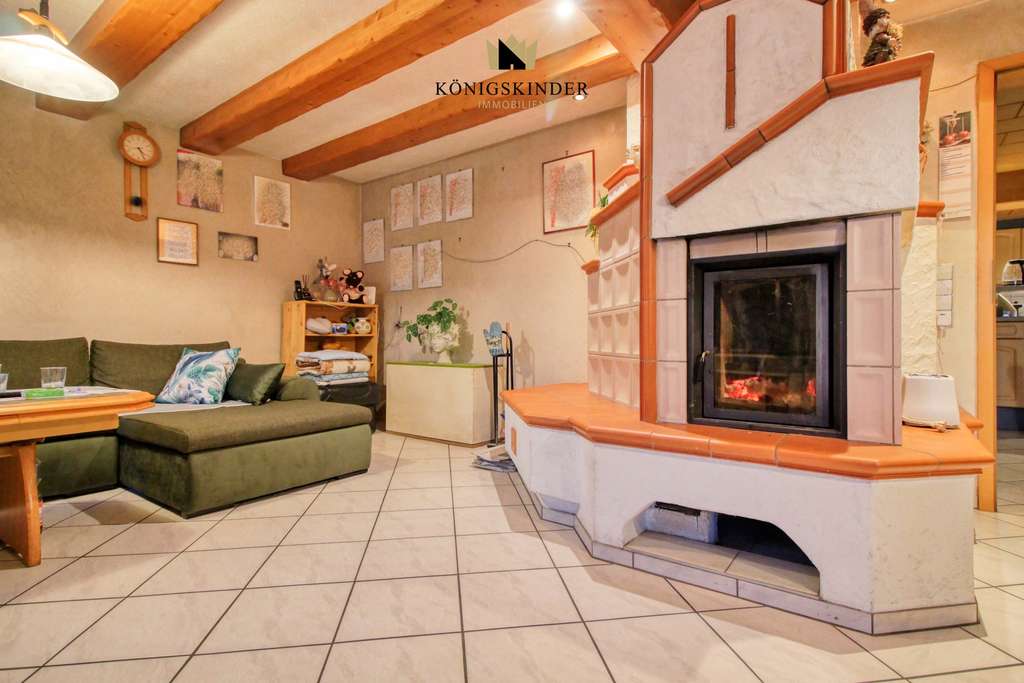 Immobilie in Durbach - Charmantes Zweifamilienhaus mit großzügigem Grundstück - Bild 3