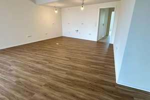 Großzügige 4-Zimmer-Wohnung mit ca. 135 m², Balkon, 2 Bädern, Aufzug und Garage in Düsseldorf-Bilk – 40223 Bilk, Düsseldorf – Vorschaubild 3