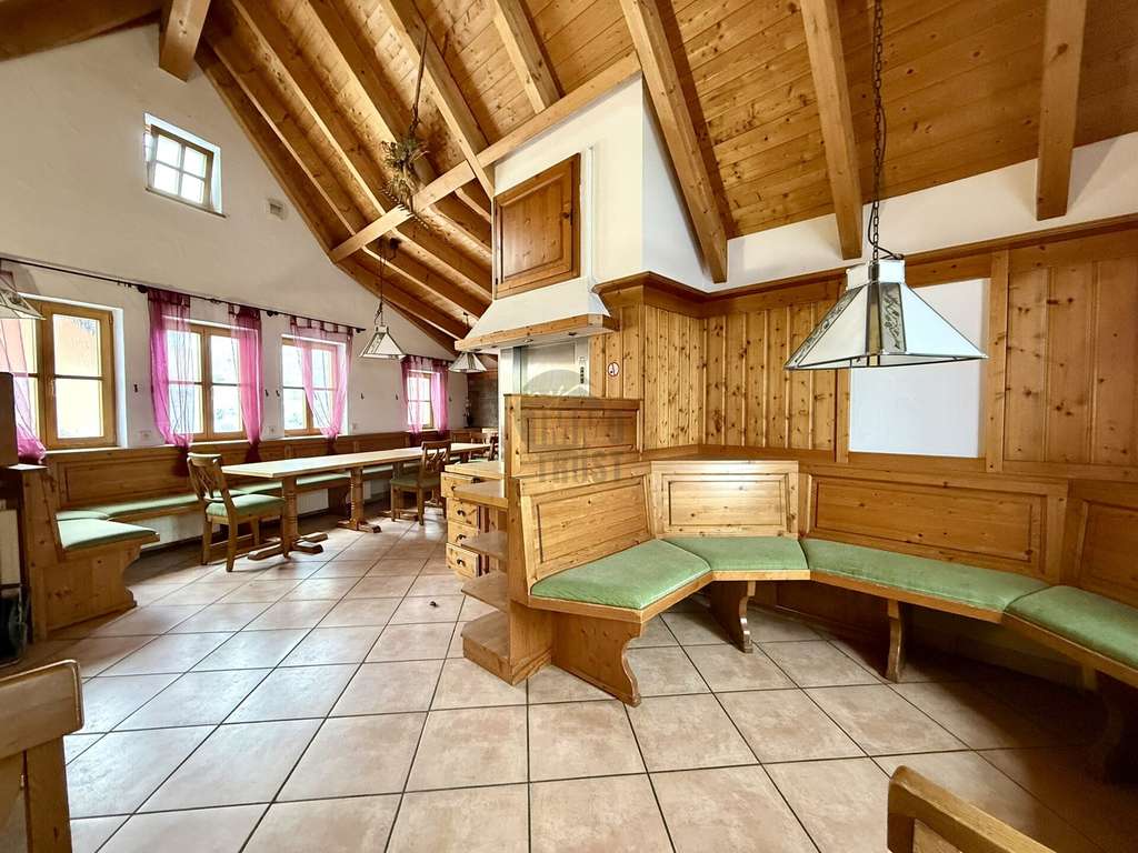 Immobilie in Güntersleben - HANDWERKERTRAUM MIT WERKSTATT, KELLER & GENEHMIGTEM UMBAUPOTENZIAL – WERKZEUG RAUS, ZUKUNFT REIN! - Bild 0