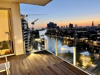 Mit Weitblick: Exklusive, möblierte 2 Zimmer-Wohnung!