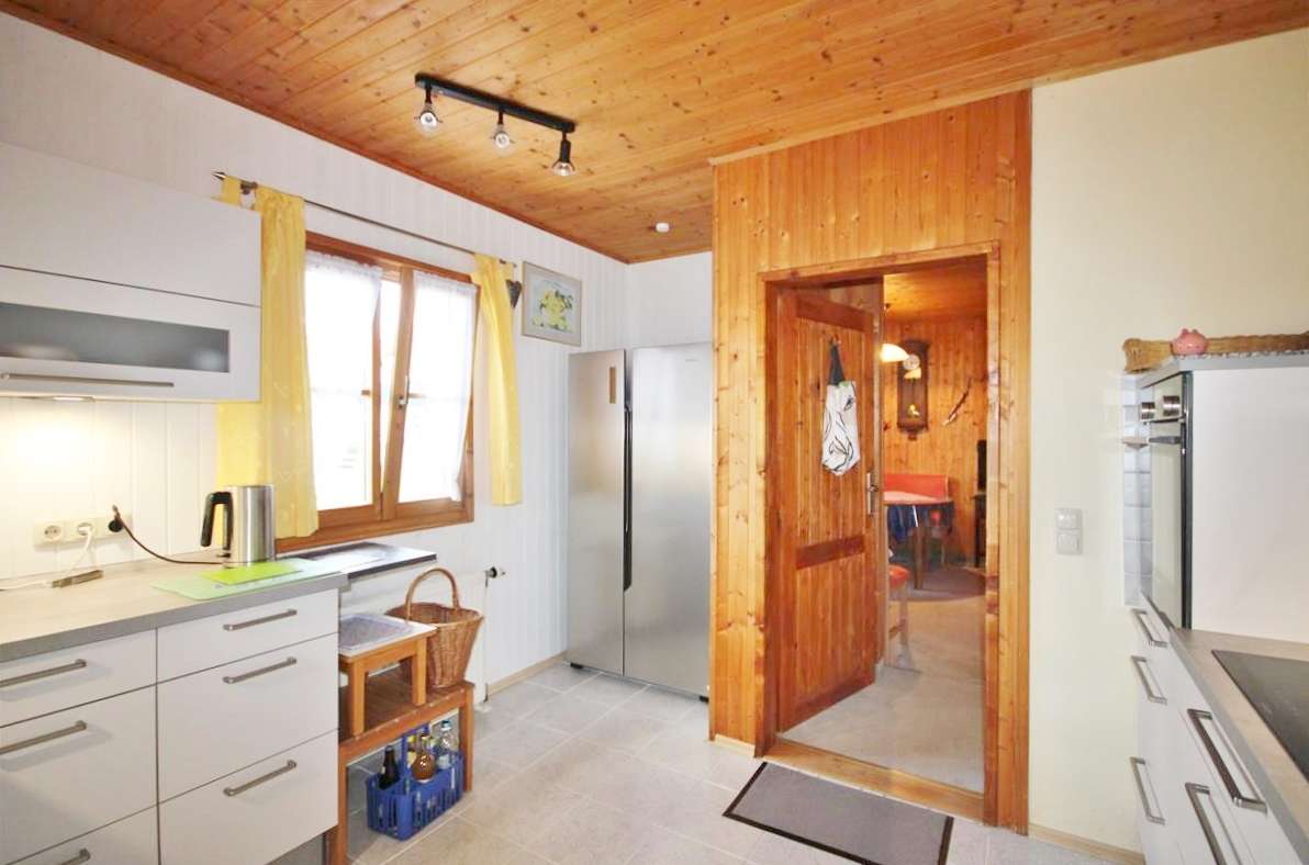 Immobilie in Hinterschmiding - "Für Menschen, die das Besondere lieben"
Liebevolles Unikat mit 2 Garagen, großzügigem Grundstück u - Bild 11