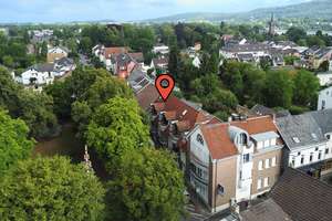 🏡 Ruhig. Raffiniert. Rhein-nah. 3-Zimmer-Wohnung mit Balkon, TG-Sp & Keller in Bonn-Plittersdorf – Steinstraße 4, 53175 Plittersdorf, Bonn – Vorschaubild 2