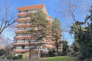 Terrassenwohnung im Grünen - 4 Zimmer mit Einbauküche, modernes Bad, Gäste-WC, Balkon, HWR – Berndorffstraße 6, 50968 Bayenthal, Köln – Vorschaubild 2