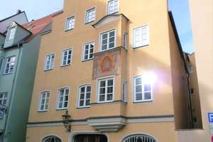 Charmante 1 ZKB in historischem Gebäude im Augsburger Domviertel