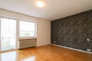 Ihre Chance: Charmantes Einfamilienhaus mit Weitblick in zentraler Lage von Vlotho – Herford (Kreis) – Vorschaubild 1