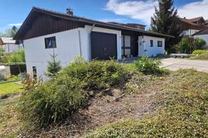 Viel Platz - viele Möglichkeiten
Freistehendes Wohnhaus in Röthenbach – Die vollständige Adresse der Immobilie erhältst du vom Anbieter., 88167 Röthenbach (Allgäu) – Vorschaubild 3