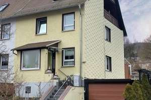 Energieeffizient, modern, großzügig!
Reihenendhaus in zentraler Lage – Die vollständige Adresse der Immobilie erhältst du vom Anbieter., 99894 Friedrichroda – Vorschaubild 1