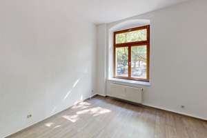 Großzügige 3-Raum-Erdgeschosswohnung mit Balkon