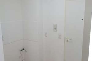 Kernsaniertes und bezugsfreies 1 Zimmer-Apartment mit 28 m² nähe Pegnitzauen Nürnberg / Muggenhof – Die vollständige Adresse der Immobilie erhältst du vom Anbieter., 90429 Muggenhof, Nürnberg – Vorschaubild 5