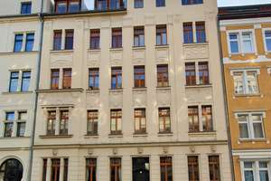 # Großartige 2 Zimmerwohnung mit Balkon, Parkett + Stuck  #