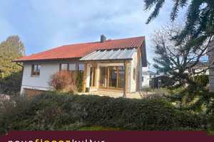 Exklusives Einfamilienhaus mit Doppelgarage und Garten – Ihr Traumhaus in Beuren! – Jahnstr. 21, 72660 Esslingen (Kreis) – Vorschaubild 1