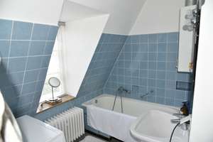 Helle Dachgeschosswohnung im Herzen von Schwabing mit freiem Blick (teilmöbliert) – Die vollständige Adresse der Immobilie erhältst du vom Anbieter., 80801 Schwabing-Ost, München – Vorschaubild 9