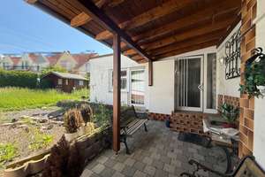 Marko Winter Immobilien - Aglasterhausen: Einfamilienhaus mit Balkon, Terrasse und Grundstück – Die vollständige Adresse der Immobilie erhältst du vom Anbieter., 74858 Aglasterhausen – Vorschaubild 2