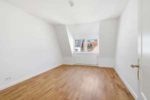 Wohnen mit Weitblick: Bezugsfreie Eigentumswohnung mit großer Dachterrasse – Krefelder Straße 17, 10555 Moabit, Berlin – Vorschaubild 10