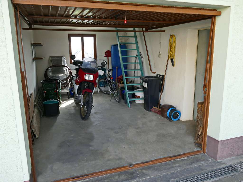 Immobilie in Walzbachtal - Doppelhaushälfte mit Ausbaupotenzial in bevorzugter Lage – mit Garten & Doppelgarage - Bild 3