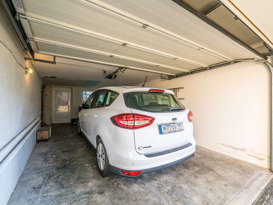 Garage (2)