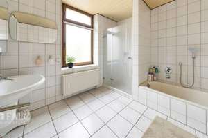 Gut erhaltener Altbau mit grossem Platzangebot – Die vollständige Adresse der Immobilie erhältst du vom Anbieter., 41239 Hockstein, Mönchengladbach – Vorschaubild 16