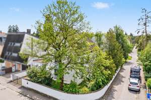Riesiges Einfamilienhaus zum sanieren in exklusiver Lage in Obermenzing – Die vollständige Adresse der Immobilie erhältst du vom Anbieter., 81247 Obermenzing, München – Vorschaubild 2