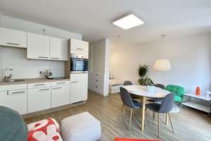 Freies, modernisiertes und ruhiges Apartment mit großer Loggia-Schwabing, nahe Ungererbad & U-Bahn – Die vollständige Adresse der Immobilie erhältst du vom Anbieter., 80805 Alte Heide-Hirschau, München – Vorschaubild 4