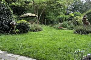 Helle 3 Zi. Maisonette Wohnung mit EBK und Gartennutzung