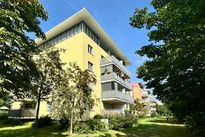 2-Zimmer-Wohnung mit Balkon, TG-Stellplatz und Fahrstuhl – Potsdam – Vorschaubild 3