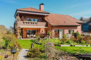 Architektenjuwel mit unverbaubaren Blick in die Dönche und grosszügigen Garten – Die vollständige Adresse der Immobilie erhältst du vom Anbieter., 34134 Süsterfeld, Kassel – Vorschaubild 1