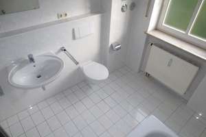 *Lichtdurchflutete 2-Zimmer-Wohnung mit Süd-/West-Balkon in München-Waldtrudering** – Kloster-Innichen-Strasse *, 81827 Waldtrudering, München – Vorschaubild 6