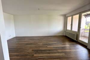 Gepflegte 2,5-Zimmer-Wohnung mit Südwestbalkon, modernisiertem Badezimmer und Garage in S-Weilimdorf – Die vollständige Adresse der Immobilie erhältst du vom Anbieter., 70499 Weilimdorf (Ortsteil), Stuttgart – Vorschaubild 8