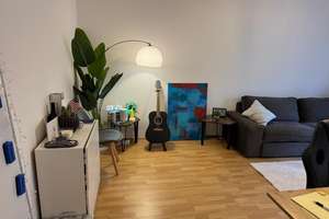 3-Zimmer Wohnung mit 2 Balkonen und Garage