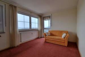 Möblierte Maisonette-Wohnung über den Dächern von Ingolstadt, (nähe Klinikum, Westpark) – Cusanusstraße 2, 85049 Friedrichshofen-Hollerstauden, Ingolstadt – Vorschaubild 12