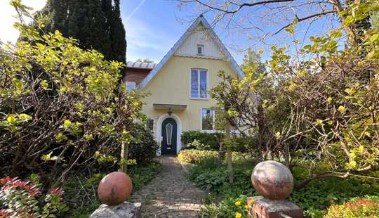 Bild von Einfamilienhaus mit Anbau in bester Volksdorfer Lage