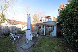 Charmantes kleines Haus mit Wintergarten, Garten und Garage – Die vollständige Adresse der Immobilie erhältst du vom Anbieter., 74321 Bietigheim-Bissingen – Vorschaubild 2