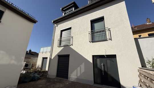 Bild von Erstbezug!!! Schönes modernes Stadthaus mit Dachterrasse zu verkaufen