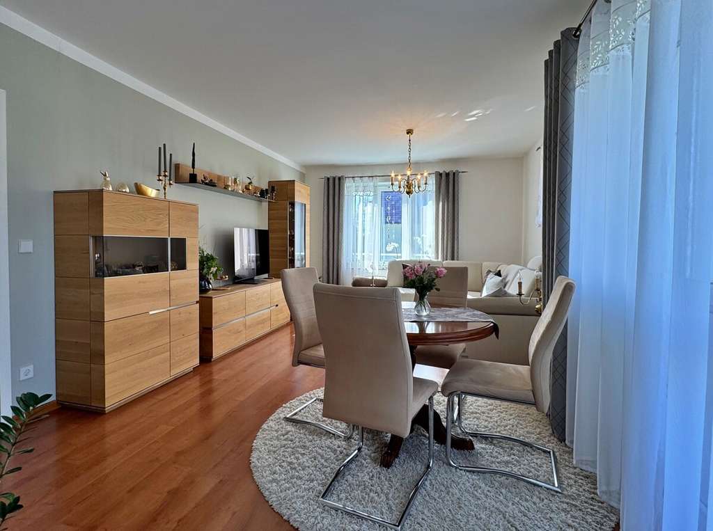 Immobilie in Bischofswerda - Gepflegte 3-Raumwohnung mit 2 Balkonen & Pkw‑Stellplatz in ruhiger Wohnlage - Bild 4