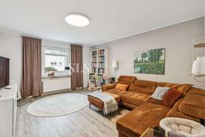 Zweifamilienhaus mit freier Erdgeschosswohnung, Mieteinnahme und Erbpacht bis 2091 – Die vollständige Adresse der Immobilie erhältst du vom Anbieter., 45896 Hassel, Gelsenkirchen – Vorschaubild 2