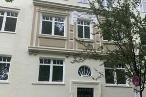 Traumhaft Wohnen in sanierter Altbauwohnung