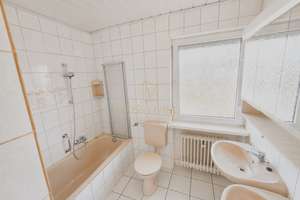 Reihenendhaus mit Terrasse, Balkon und viel Potential auf tollem Grundstück in ruhiger Lage – 61187 Schöneck – Vorschaubild 12