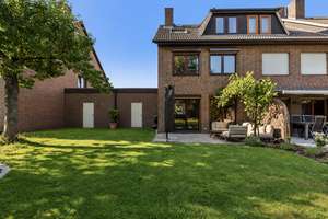 Familientraum mit großzügigem Südgarten – Hochwertige Ausstattung & exklusiver Wellnessbereich – Die vollständige Adresse der Immobilie erhältst du vom Anbieter., 22547 Lurup, Hamburg – Vorschaubild 11