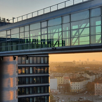 STOCK - 360° City & Alpenblick | variable Raumgestaltung | Top-Verkehrslage