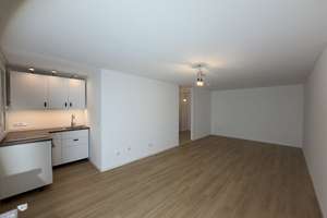 Erstbezug nach Sanierung mit Einbauküche und Balkon – Annette-Kolb-Anger 15, 81737 Neuperlach, München – Vorschaubild 3