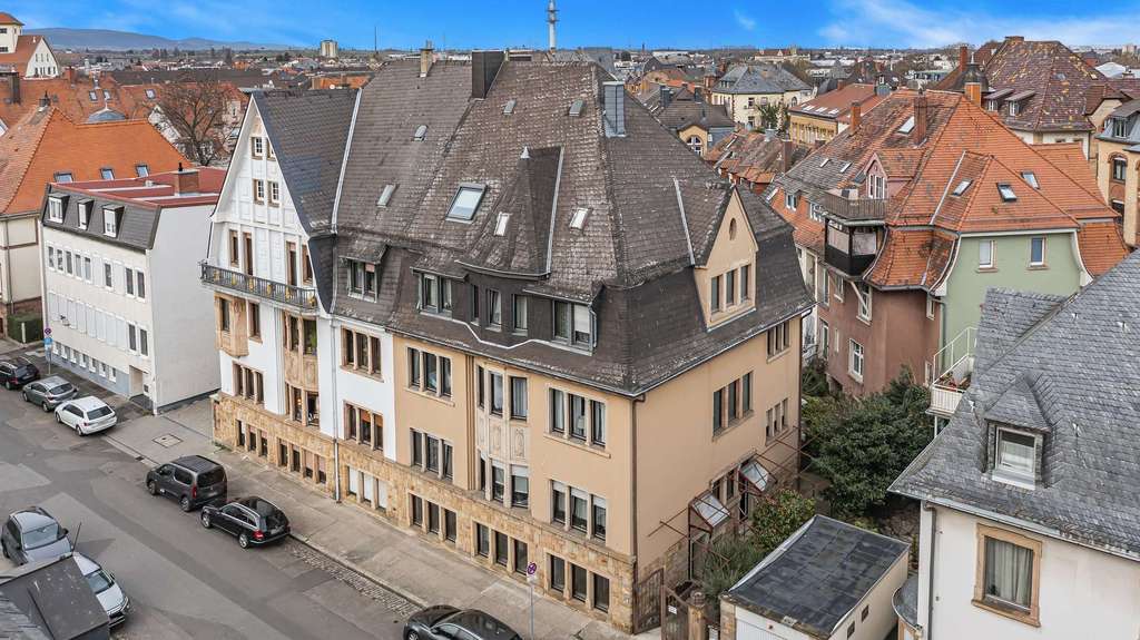 Toplage Landau: historischer Altbau, 4 Einheiten, Denkmal-AfA und optimal für WG-Vermietung geeignet