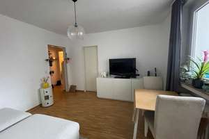 Helle 2-Zimmer-Wohnung mit großem Balkon in Düsseldorf-Derendorf