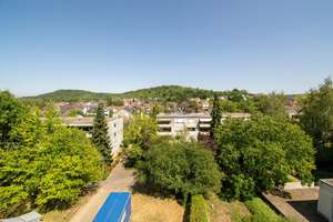 Modernisierte 2-Zimmer-Wohnung mit 2 Loggien, Aufzug, lichtdurchflutet & Weitblick in Grötzingen – Die vollständige Adresse der Immobilie erhältst du vom Anbieter., 76229 Grötzingen, Karlsruhe – Vorschaubild 12