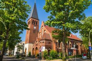 Wohnglück auf kompaktem Raum – frisch renoviert, barrierearm und mit Balkon! Aufzug & ruhige Lage! – Normannenstraße 7 b, 12524 Altglienicke, Berlin – Vorschaubild 13