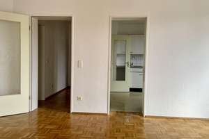 Großzügige 4-Zimmer-Wohnung in Lörick, Düsseldorf – Anrather Weg 2, 40547 Lörick, Düsseldorf – Vorschaubild 3
