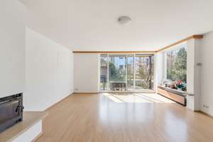 Charmanter Bungalow mit Split-Level-Architektur und großem Entwicklungspotenzial in Gräfelfing – Die vollständige Adresse der Immobilie erhältst du vom Anbieter., 82166 Gräfelfing – Vorschaubild 3